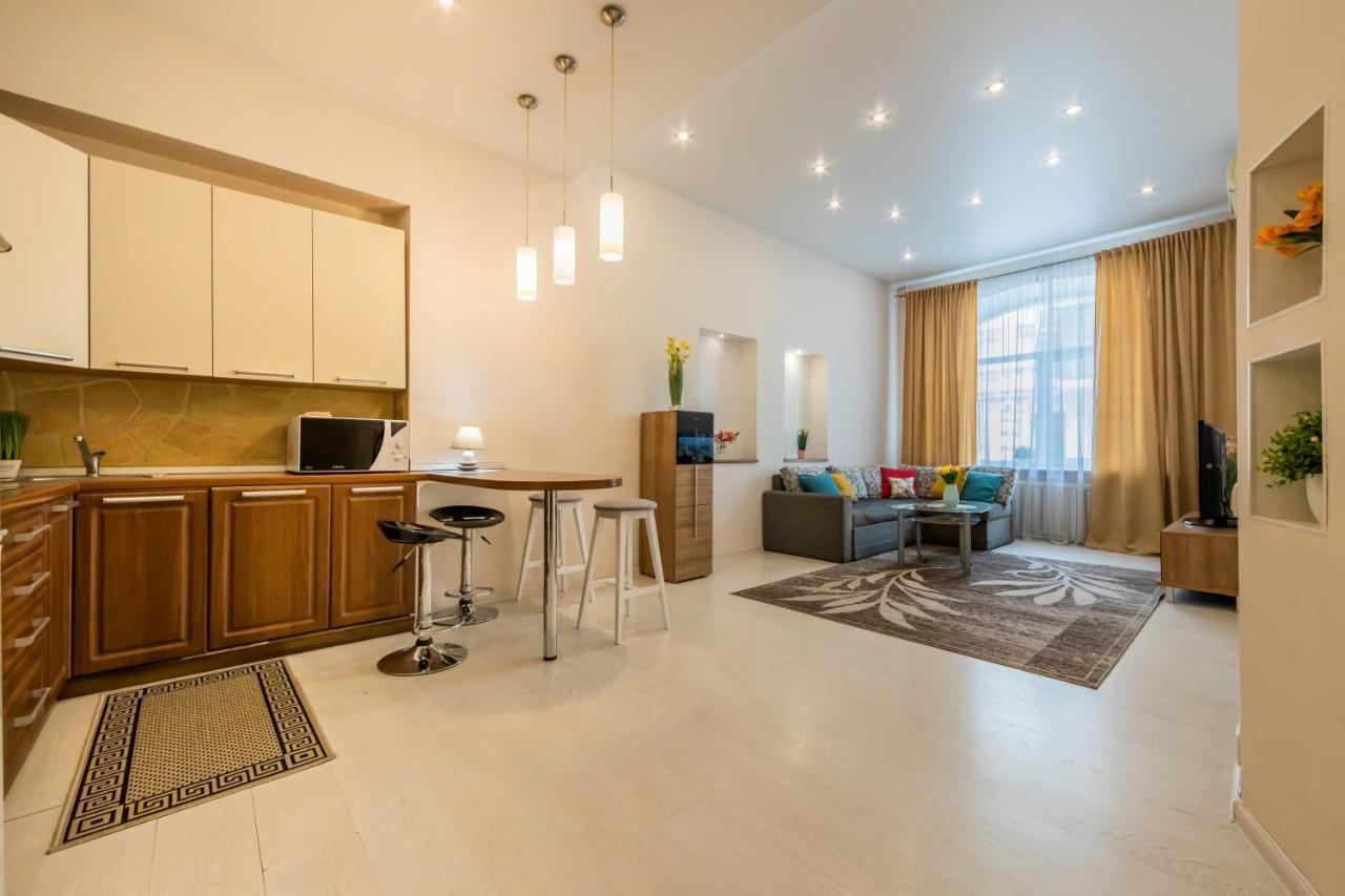 2К Квартира Між Майданом Та Софією Київською Apartamento Exterior foto